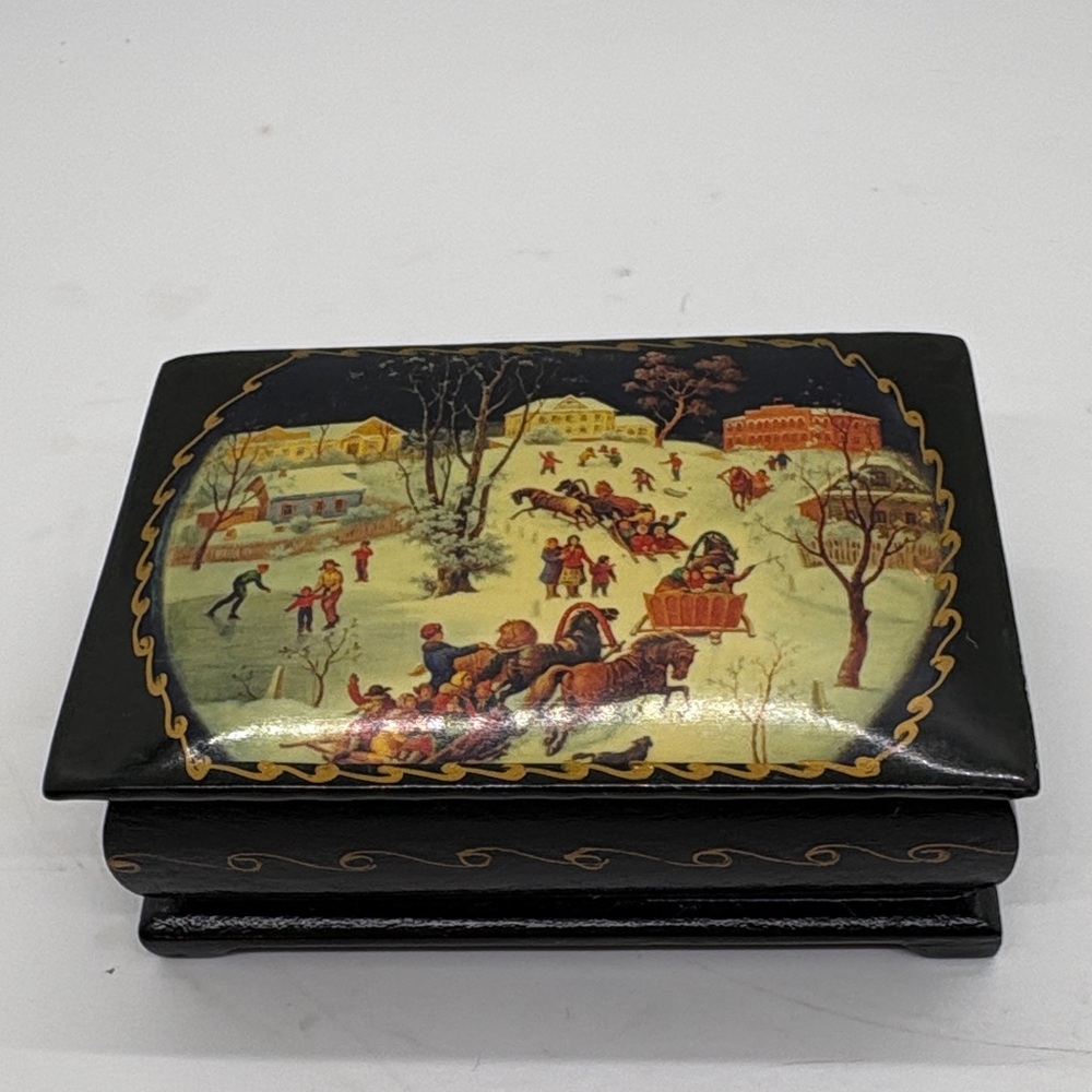 VTG Russian Black Snow Sleigh Wood Box